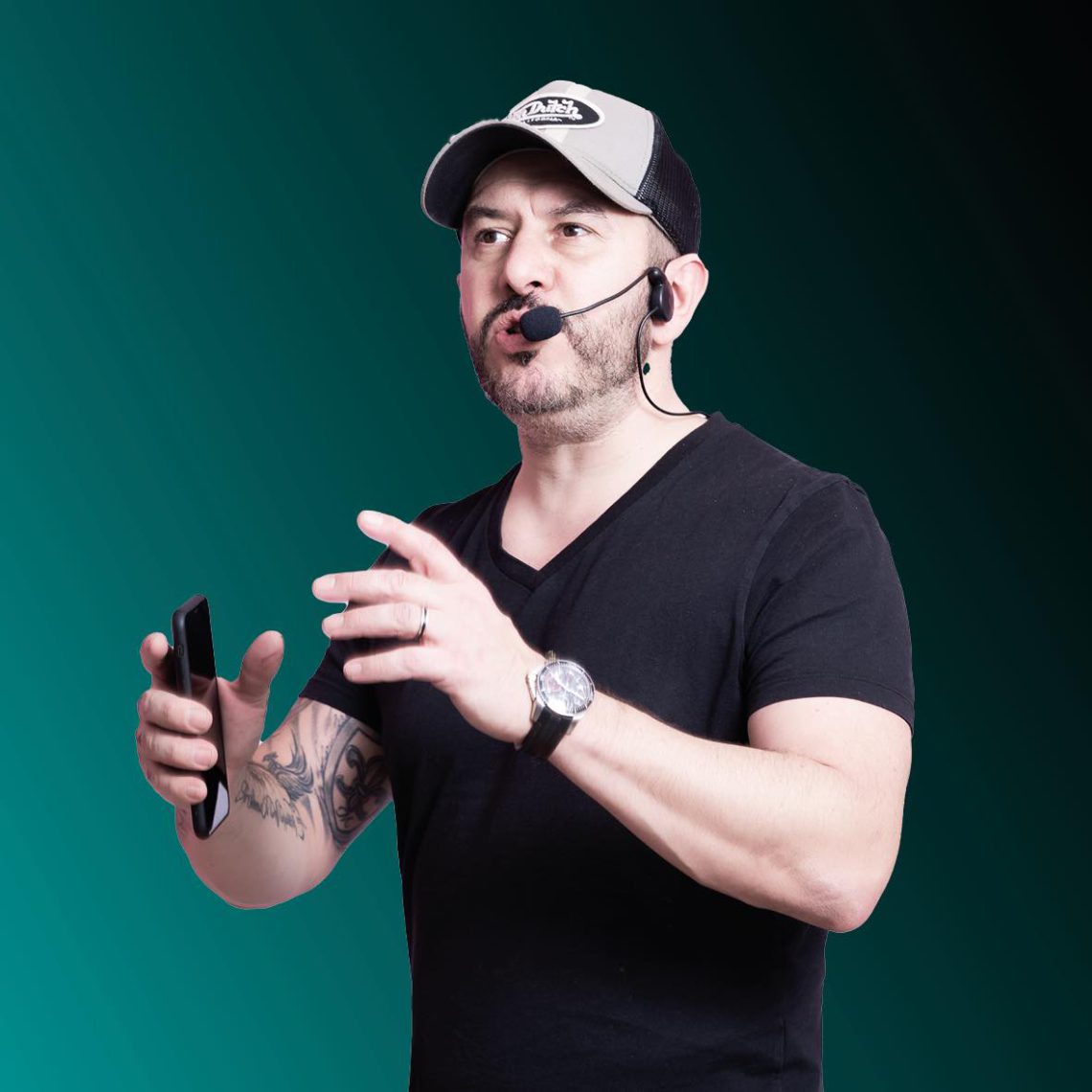 LE MARKETING DIGITAL & LES RESEAUX SOCIAUX BY HUG LORIS